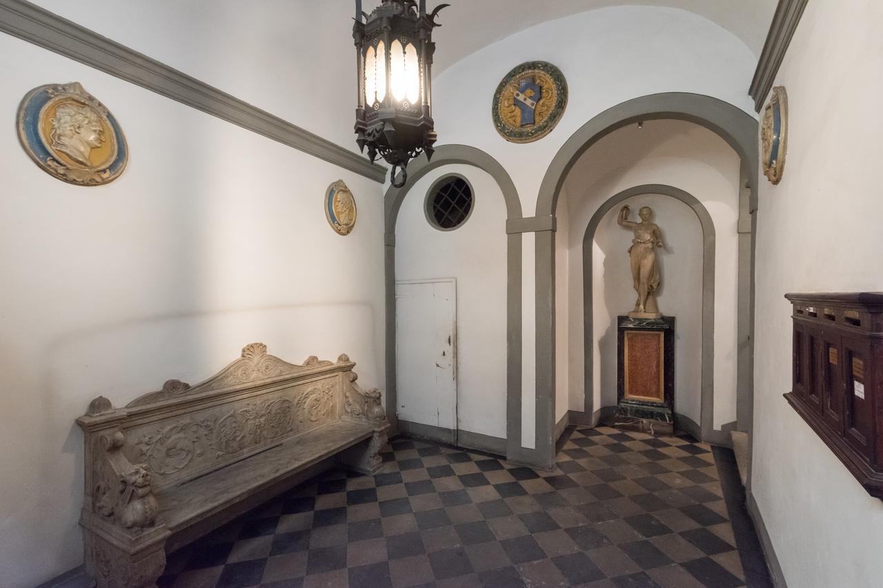 Old Bridge: Historical And Chic Apartment فلورنس المظهر الخارجي الصورة